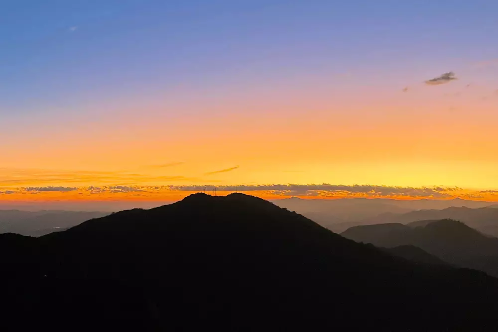 Por do sol no Pico do Lopo